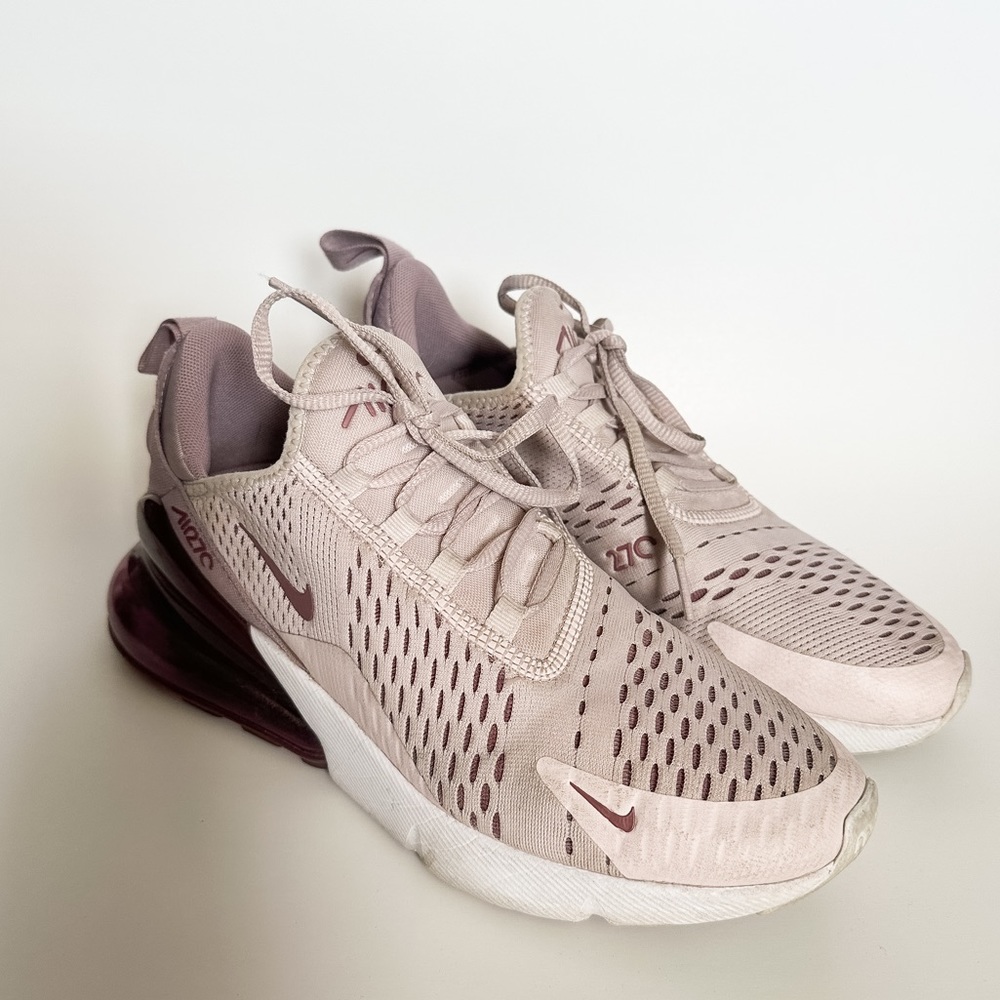 Nike Air Max 270 Barely Rose Size 8